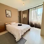 Hypercentre Cholet, Grande Capacite 2 A 12 Personnes Max, 4 Apartman Cholet