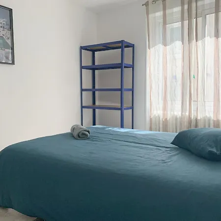 Hypercentre Cholet, Grande Capacite 2 A 12 Personnes Max, 4 Apartment *