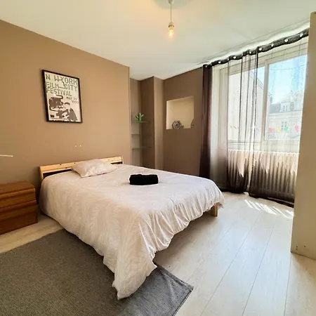 Hypercentre Cholet, Grande Capacite 2 A 12 Personnes Max, 4 Apartmán Cholet